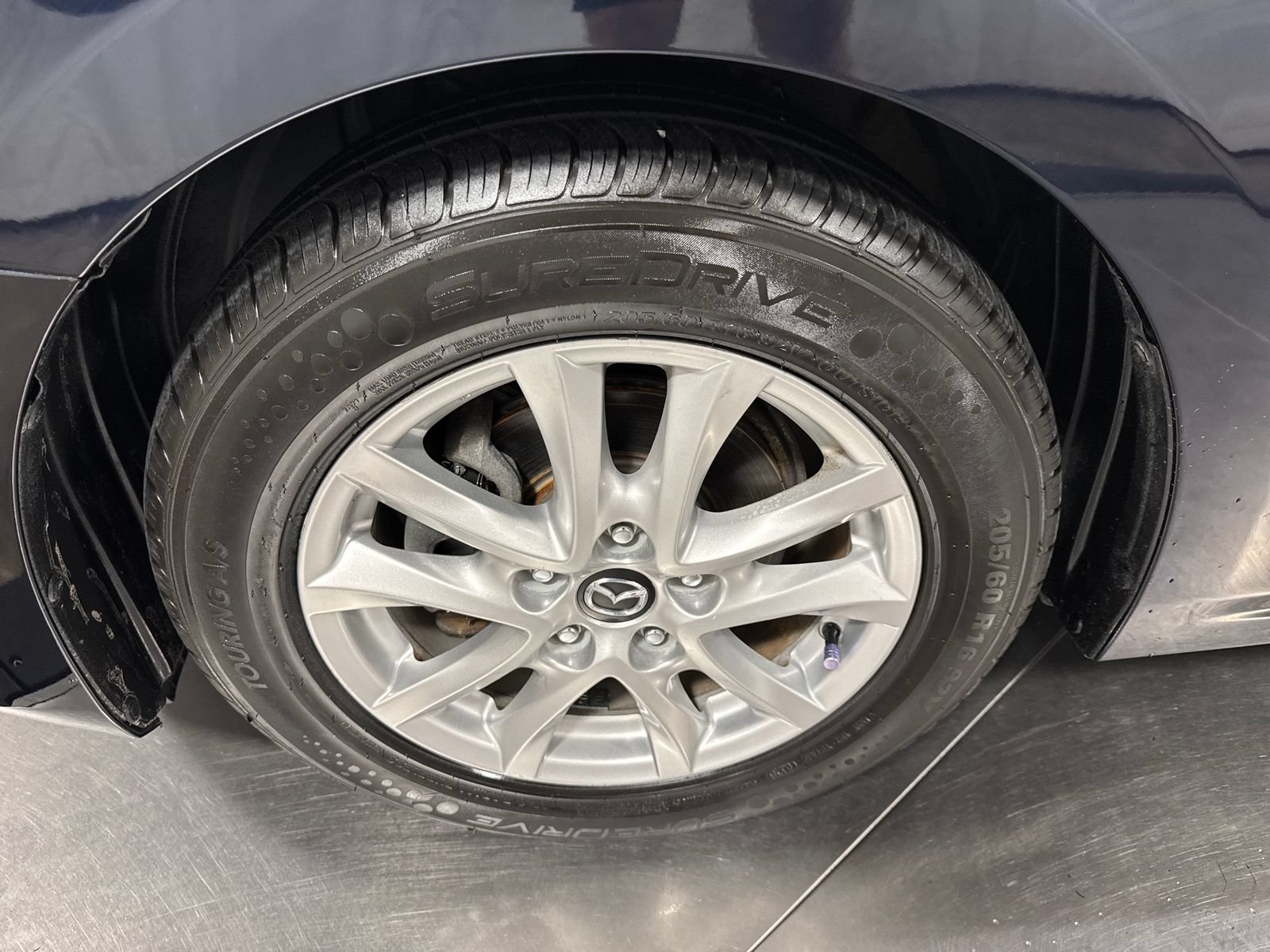 Used 2015 MAZDA MAZDA3 i Touring w/ Technology Package FWD image 2