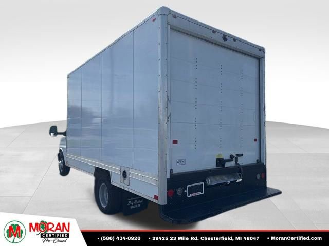 Used 2023 GMC Savana 4500 w/ Power Convenience Package RWD image 4