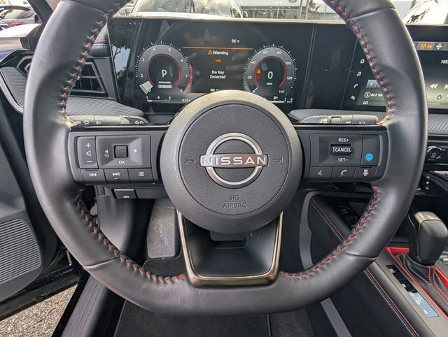 Used 2025 Nissan Kicks SR image 30