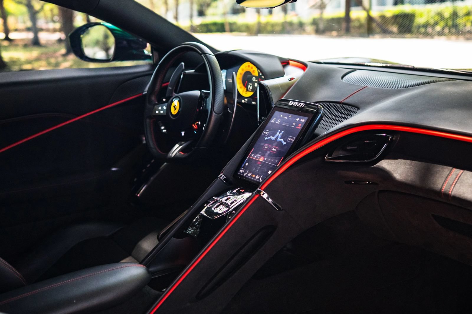 Used 2024 Ferrari Roma RWD image 14