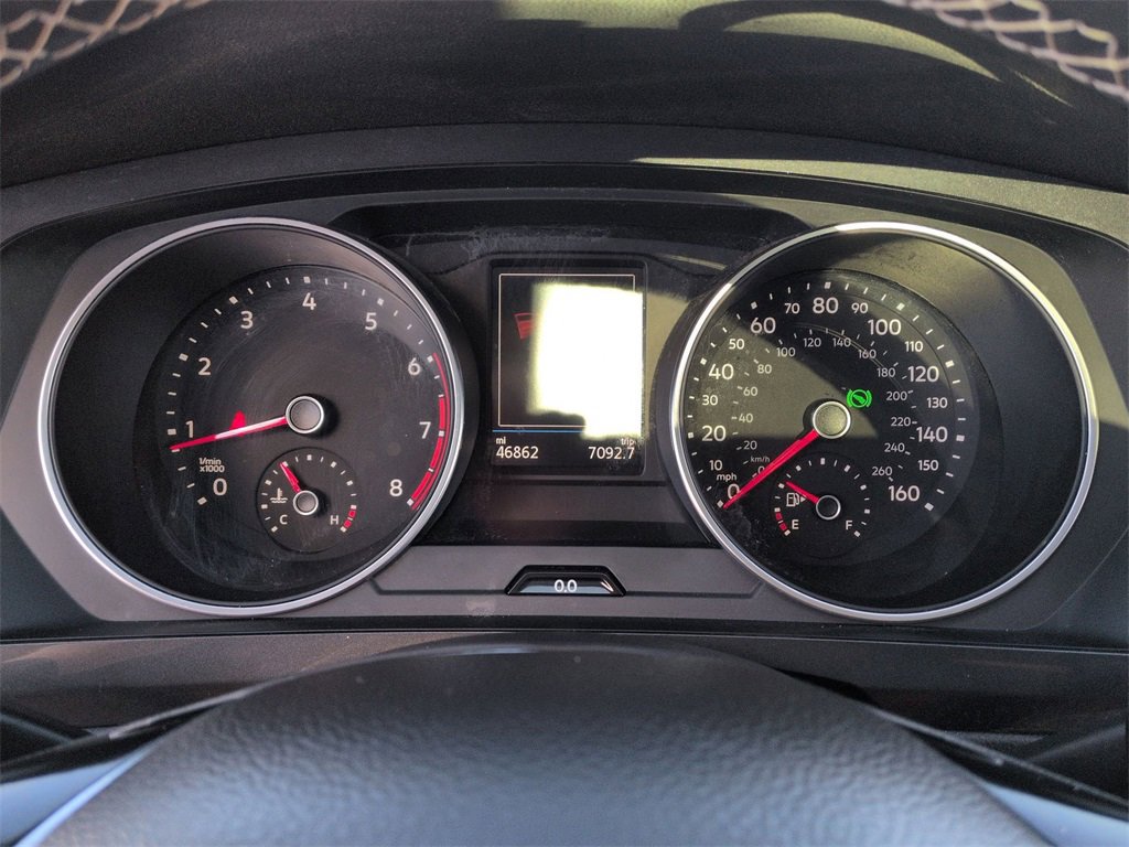 Used 2021 Volkswagen Tiguan SE w/ Panoramic Sunroof Package image 22