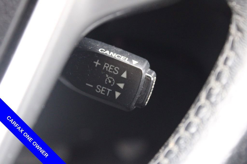 Used 2017 Toyota Sienna SE Premium image 37