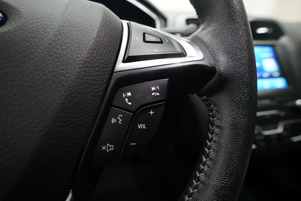 Used 2020 Ford Fusion SE w/ Equipment Group 151A FWD image 20