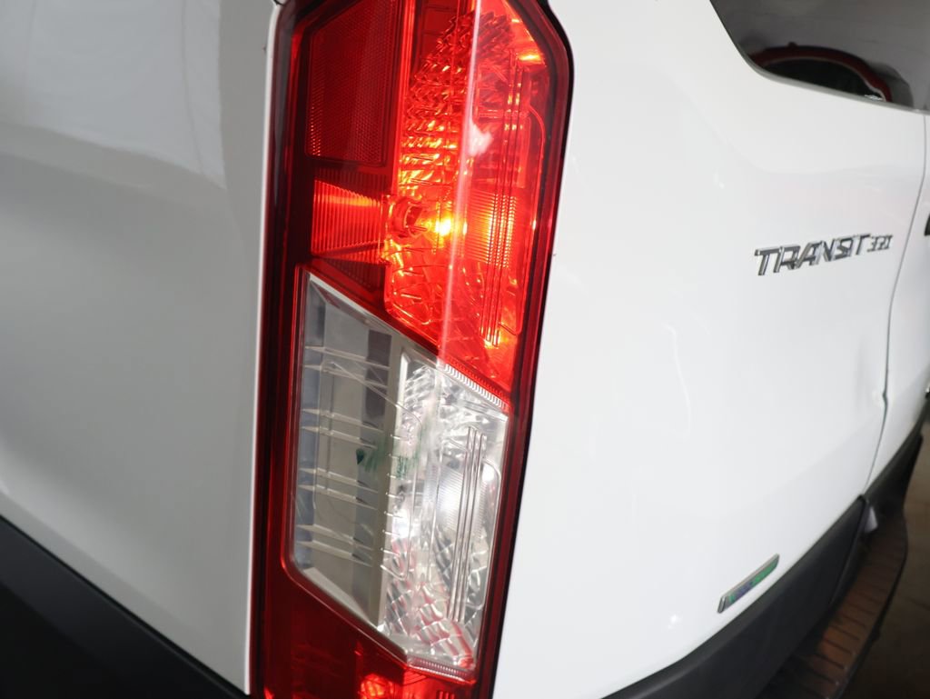 Used 2023 Ford Transit 350 XLT image 25