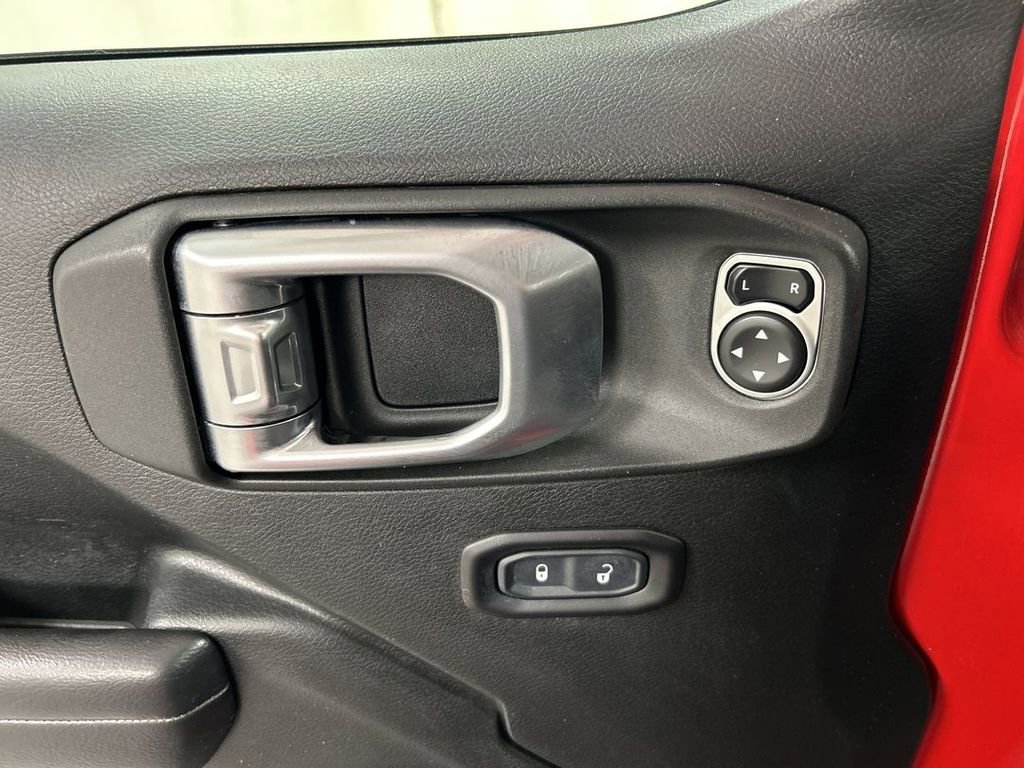 Used 2019 Jeep Wrangler Unlimited Sport S AWD/4WD image 11