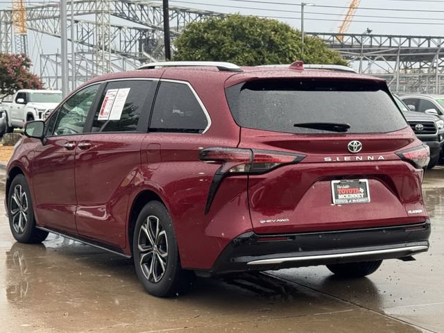Used 2026 Toyota Sienna Platinum AWD/4WD image 8