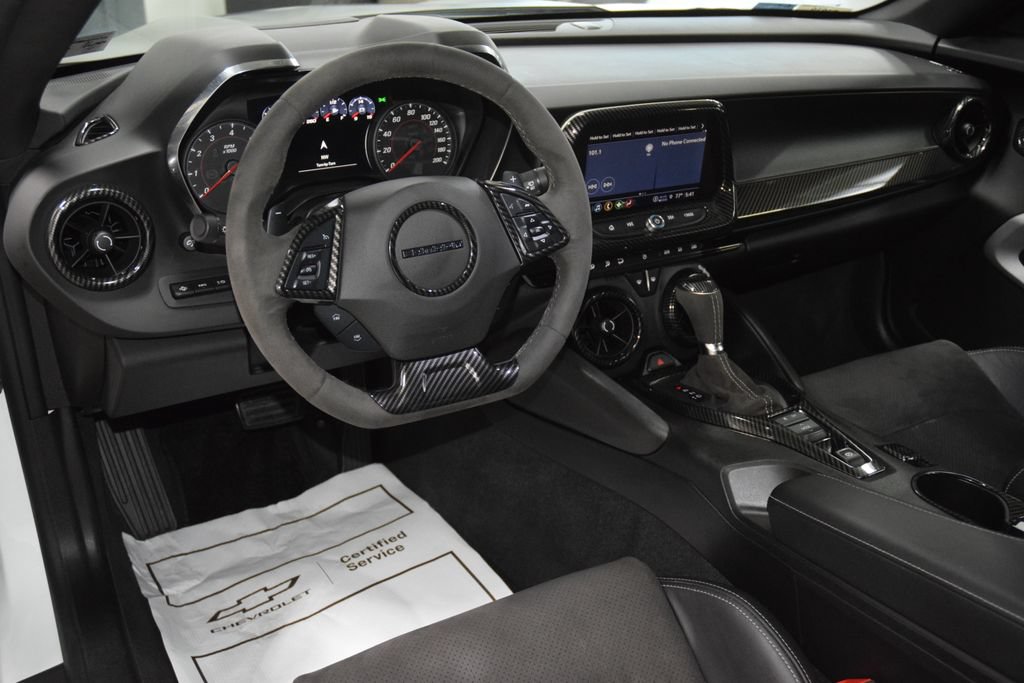 Used 2021 Chevrolet Camaro SS RWD image 30