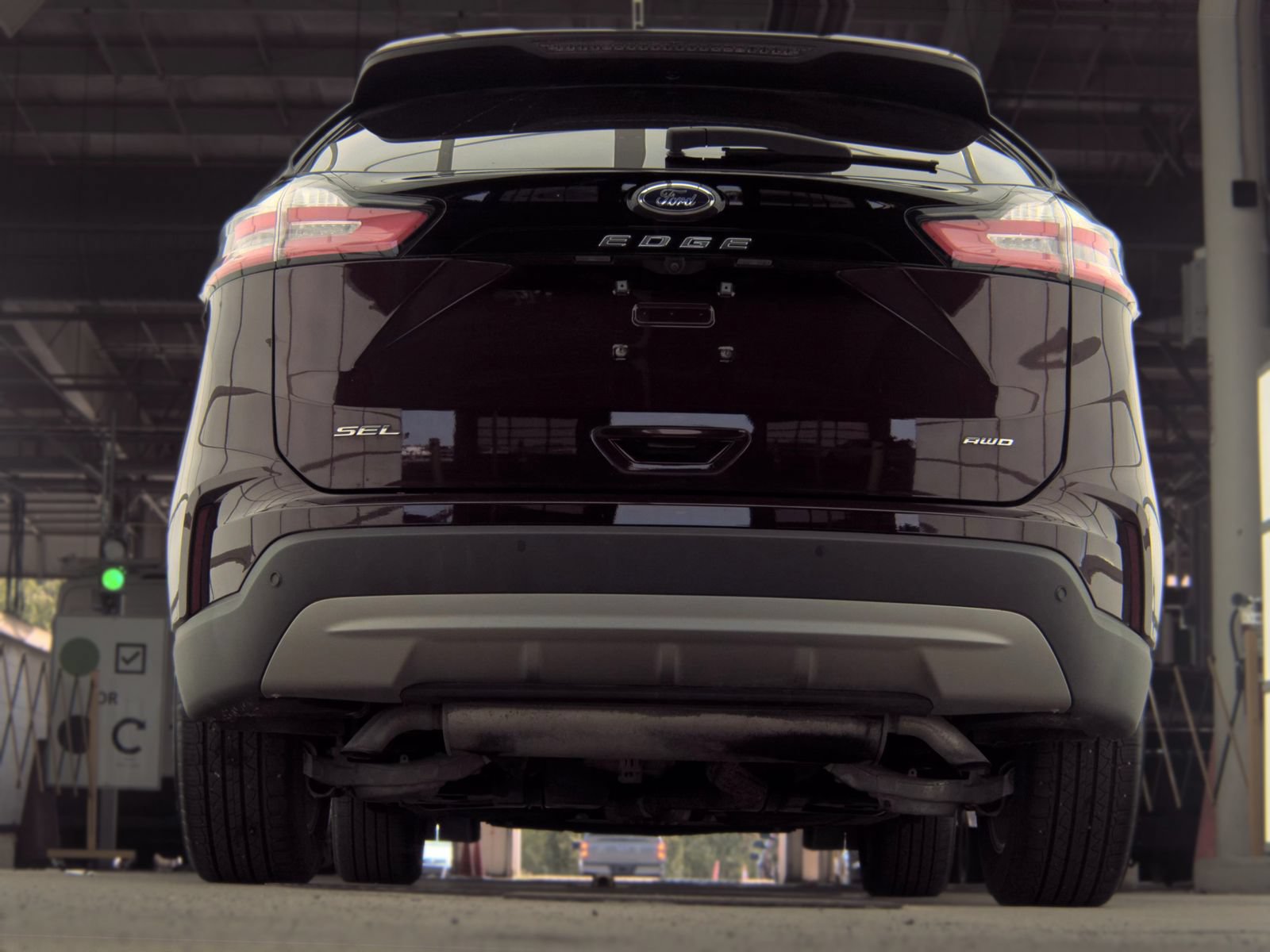 Used 2023 Ford Edge SEL w/ Convenience Package AWD/4WD image 17