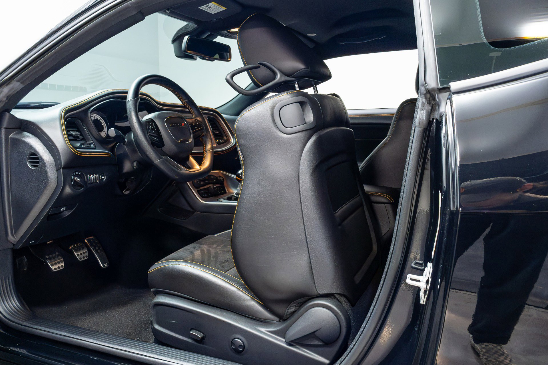 Used 2022 Dodge Challenger R/T Scat Pack RWD image 8