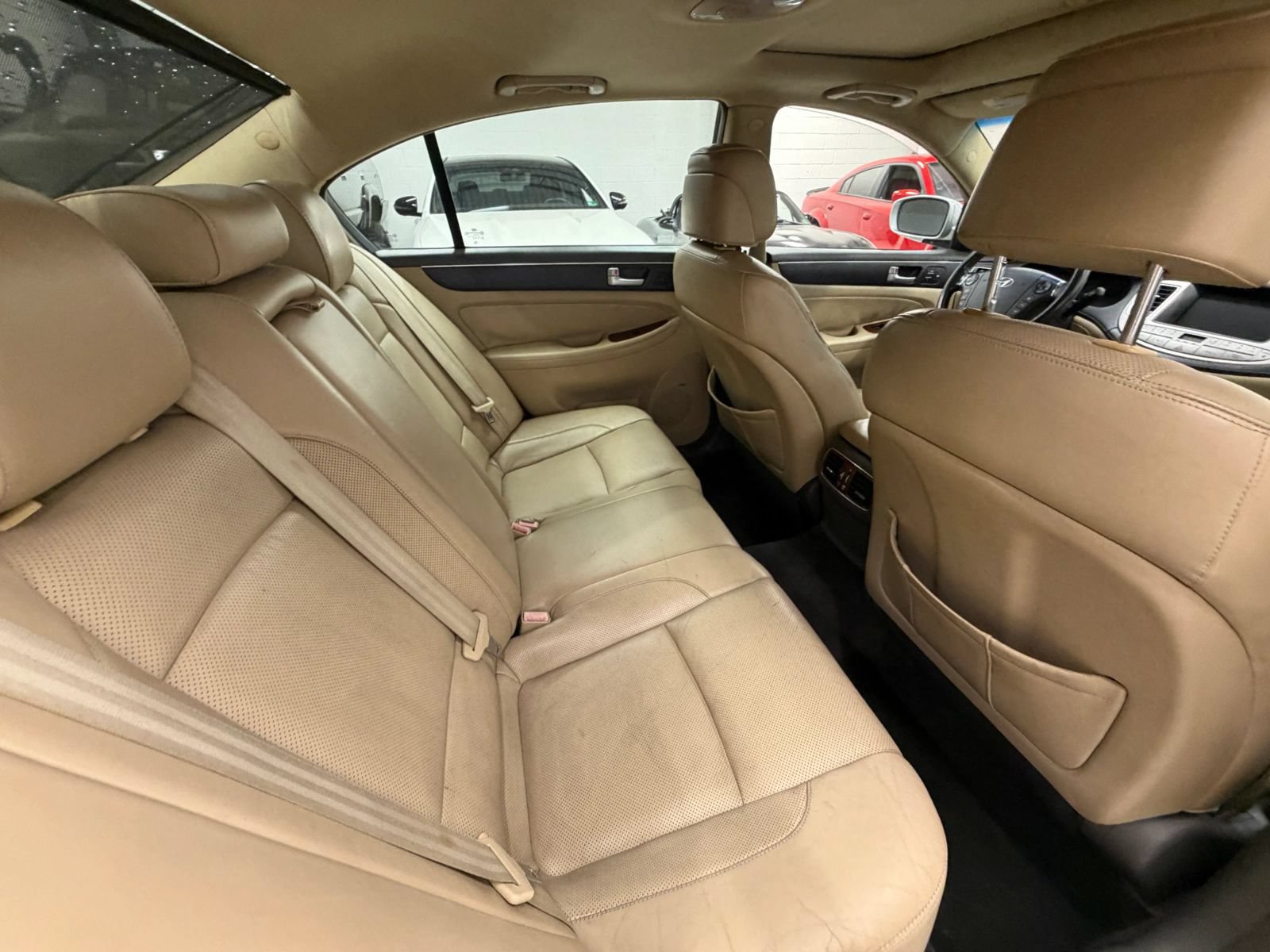 Used 2012 Hyundai Genesis 3.8 w/ Premium Pkg RWD image 18