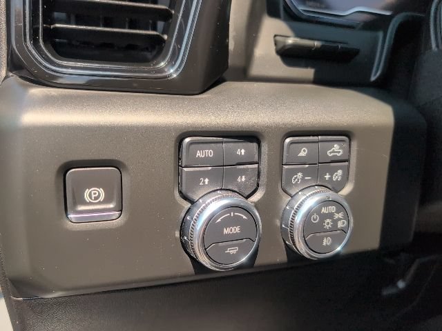 Used 2025 GMC Sierra 2500 AT4X w/ AT4X AEV Edition AWD/4WD image 34