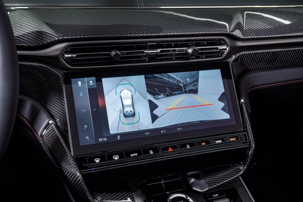 New 2026 Aston Martin Vanquish Convertible image 31