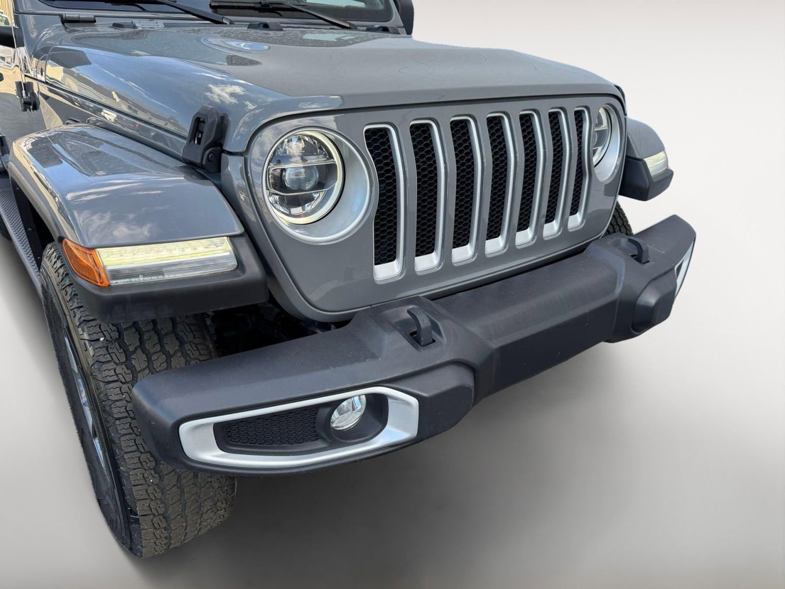 Used 2022 Jeep Wrangler Unlimited Sahara w/ Dual Top Group AWD/4WD image 7