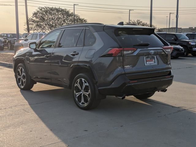 Used 2021 Toyota RAV4 XSE w/ Weather Package image 9