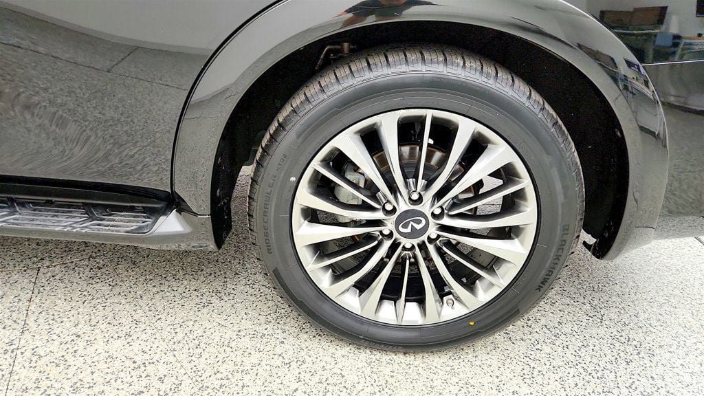 Used 2021 INFINITI QX80 Sensory w/ All-Season Package RWD image 9