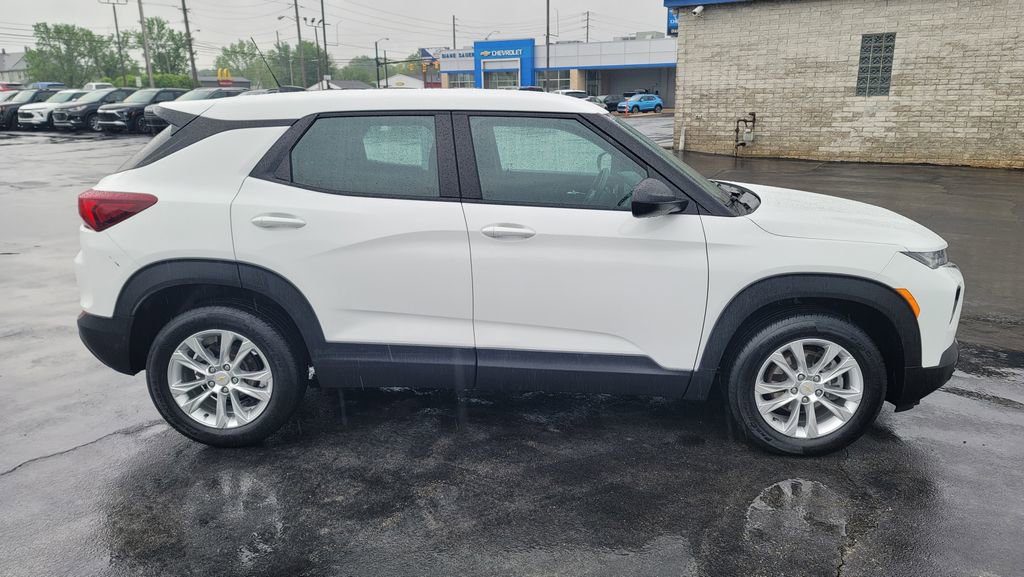 Used 2023 Chevrolet TrailBlazer LS FWD image 14