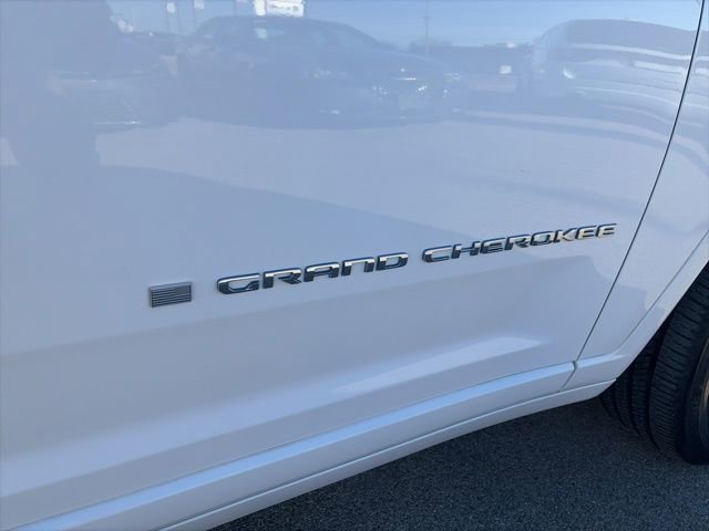 Used 2022 Jeep Grand Cherokee Overland image 48