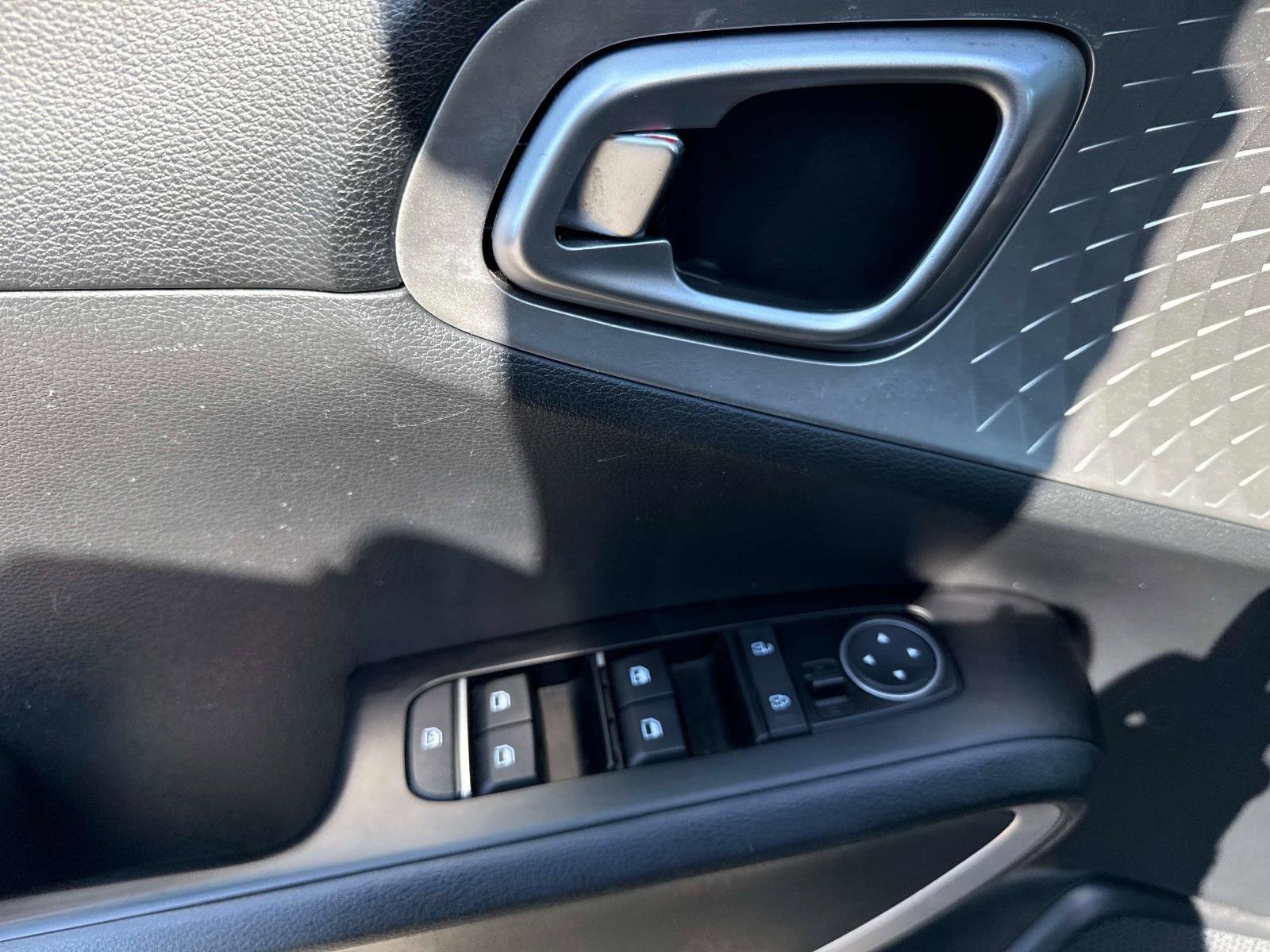 Used 2024 Kia Soul LX w/ Option Group 015 image 18