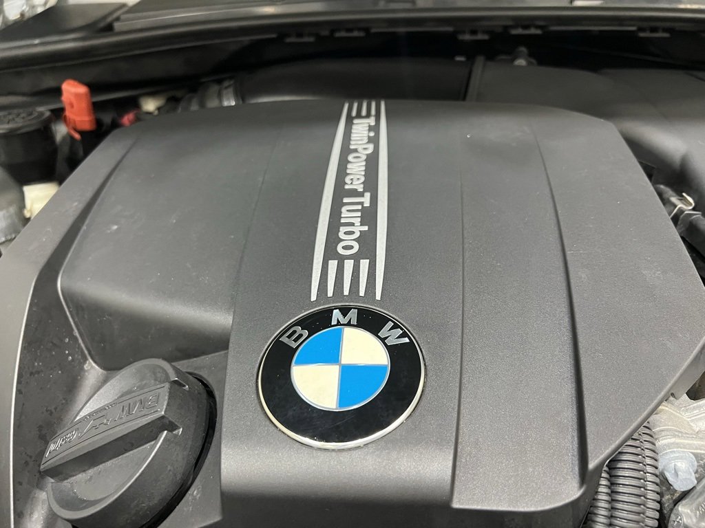 Used 2013 BMW 335i Convertible image 61