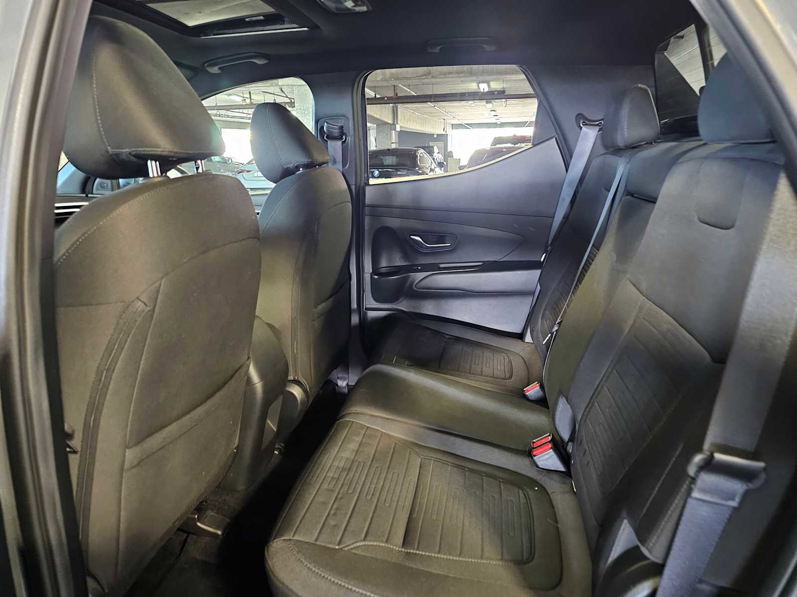 Used 2022 Hyundai Santa Cruz SEL Premium image 32