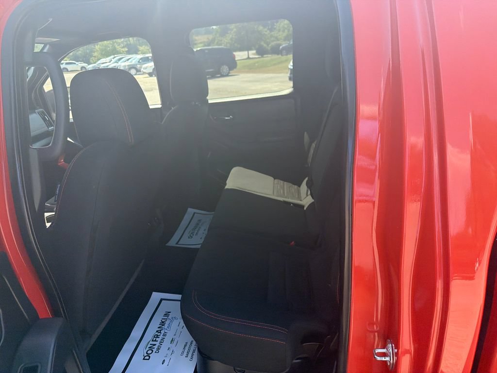 Used 2025 Nissan Frontier PRO-4X w/ Pro Convenience Package AWD/4WD image 14