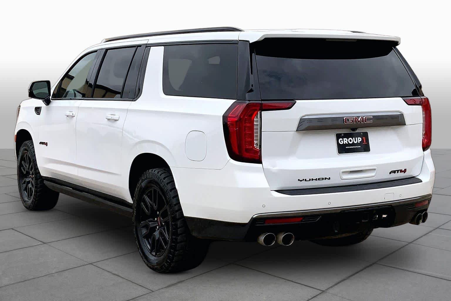 Used 2024 GMC Yukon XL AT4 w/ AT4 Premium Plus Package AWD/4WD image 22