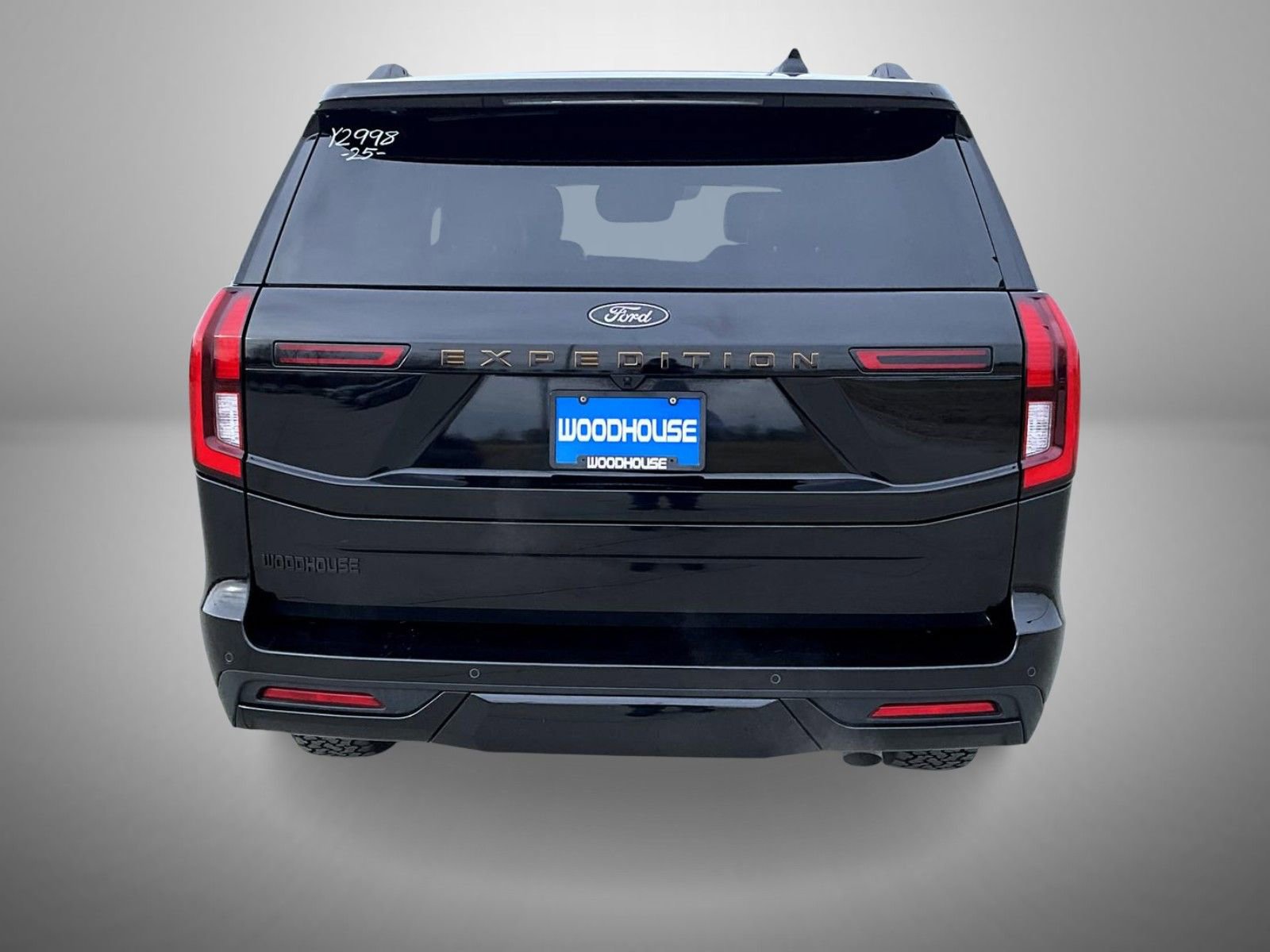 Used 2025 Ford Expedition Tremor image 6