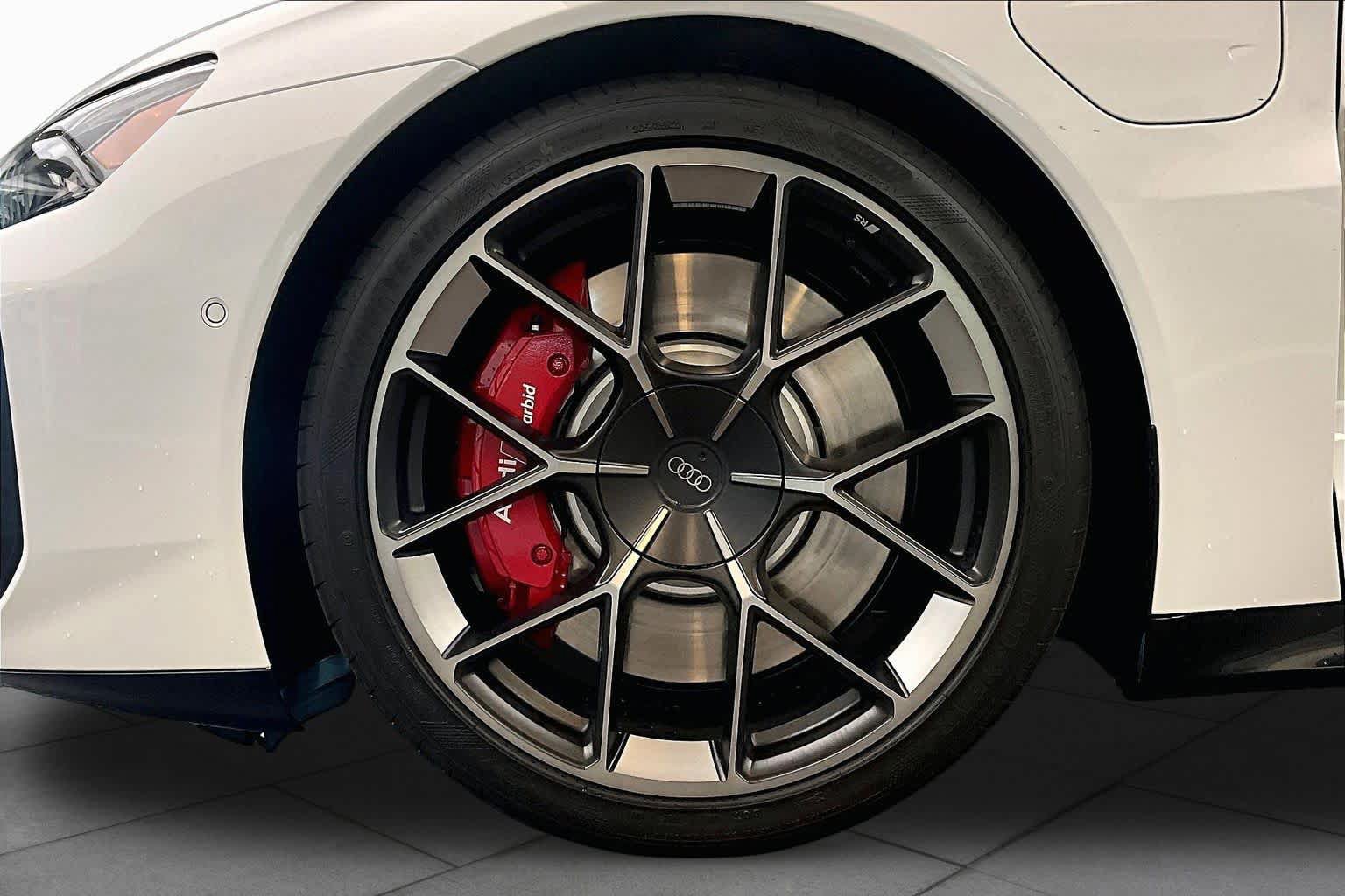 New 2026 Audi RS e-tron GT performance AWD/4WD image 11