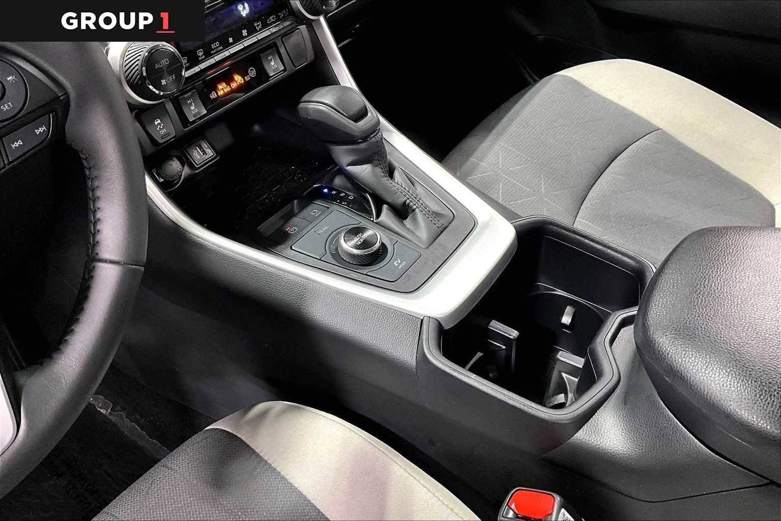 Certified 2025 Toyota RAV4 XLE w/ Convenience Package AWD/4WD image 17