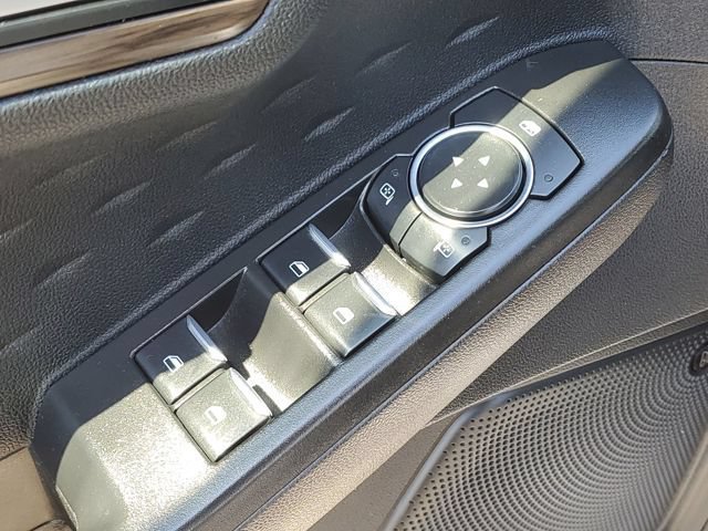 Used 2020 Ford Escape Titanium AWD/4WD image 26