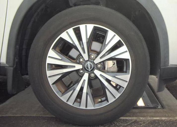 Used 2023 Nissan Rogue SV w/ SV Premium B Package FWD image 13