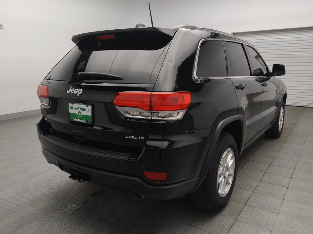 Used 2019 Jeep Grand Cherokee Laredo AWD/4WD image 9