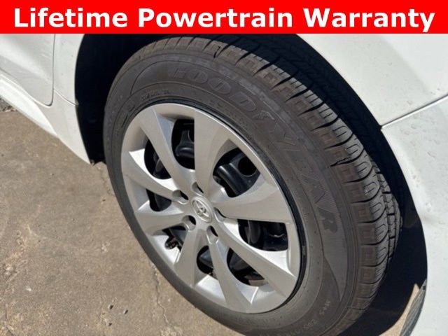 Used 2024 Toyota Corolla LE image 21