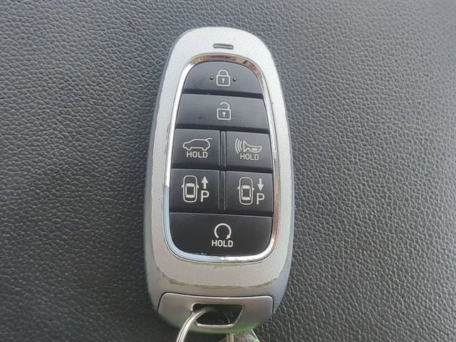 Used 2023 Hyundai Tucson Limited AWD/4WD image 29