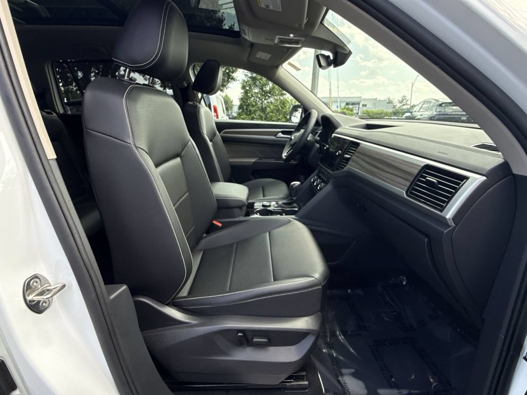 Used 2023 Volkswagen Atlas SEL AWD/4WD image 26