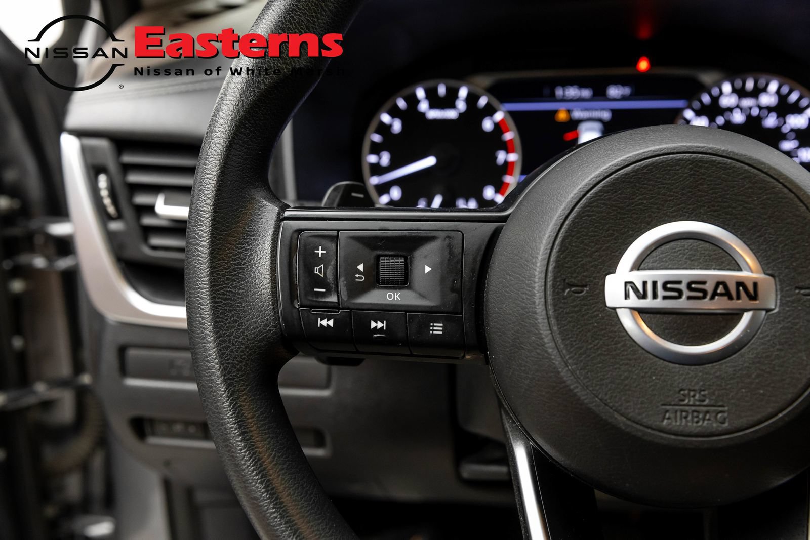 Used 2021 Nissan Rogue S AWD/4WD image 15