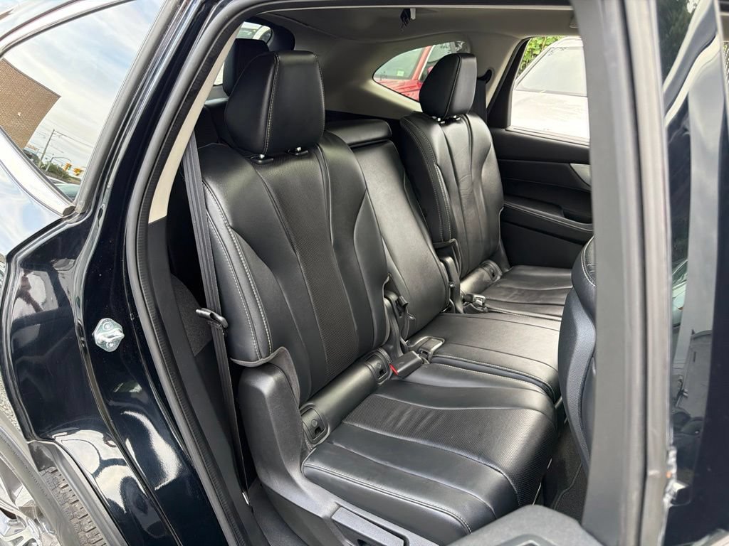 Used 2023 Acura MDX w/ Technology Package AWD/4WD image 17