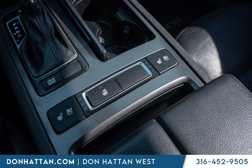 Used 2016 Hyundai Genesis 3.8 w/ Option Group 02 image 11