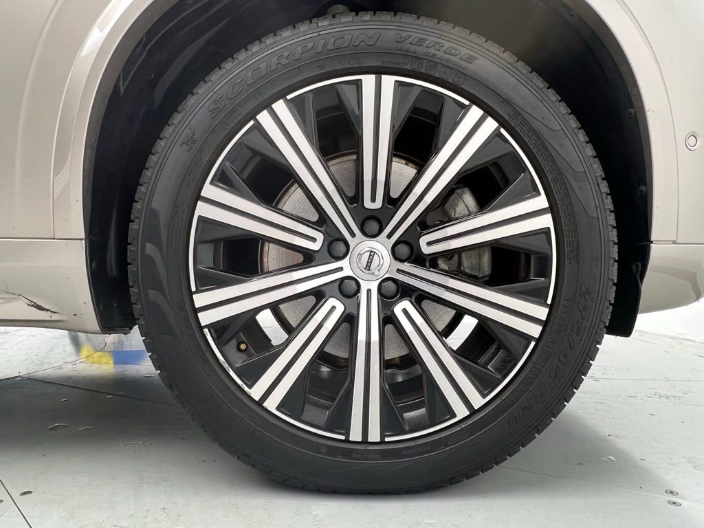 Used 2023 Volvo XC90 B6 Plus w/ Protection Package image 22