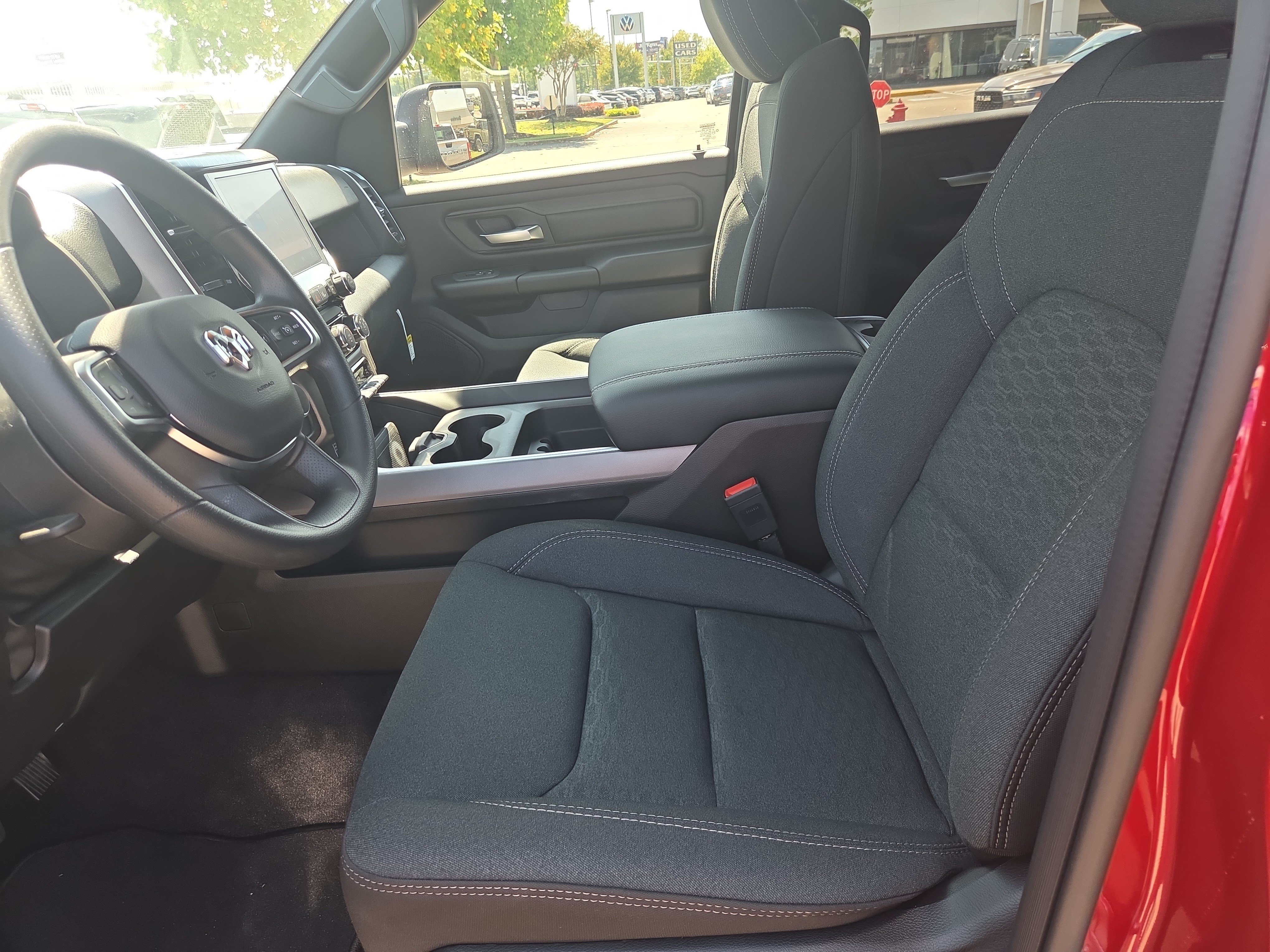New 2026 RAM 1500 Express AWD/4WD image 4