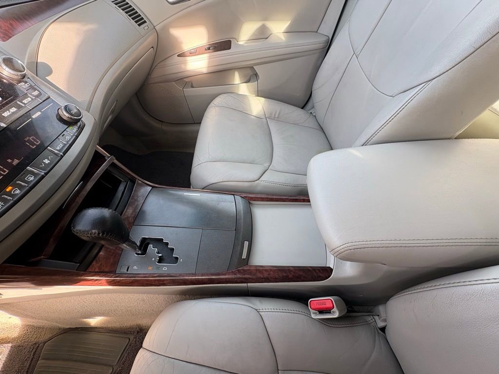 Used 2012 Toyota Avalon image 20