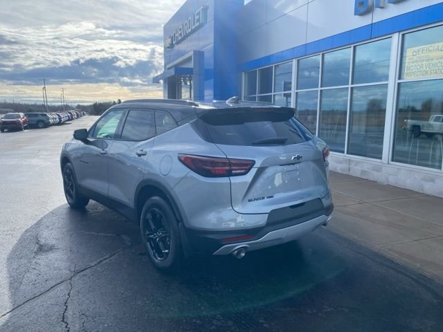 New 2026 Chevrolet Blazer LT w/ Midnight/Sport Edition AWD/4WD image 3