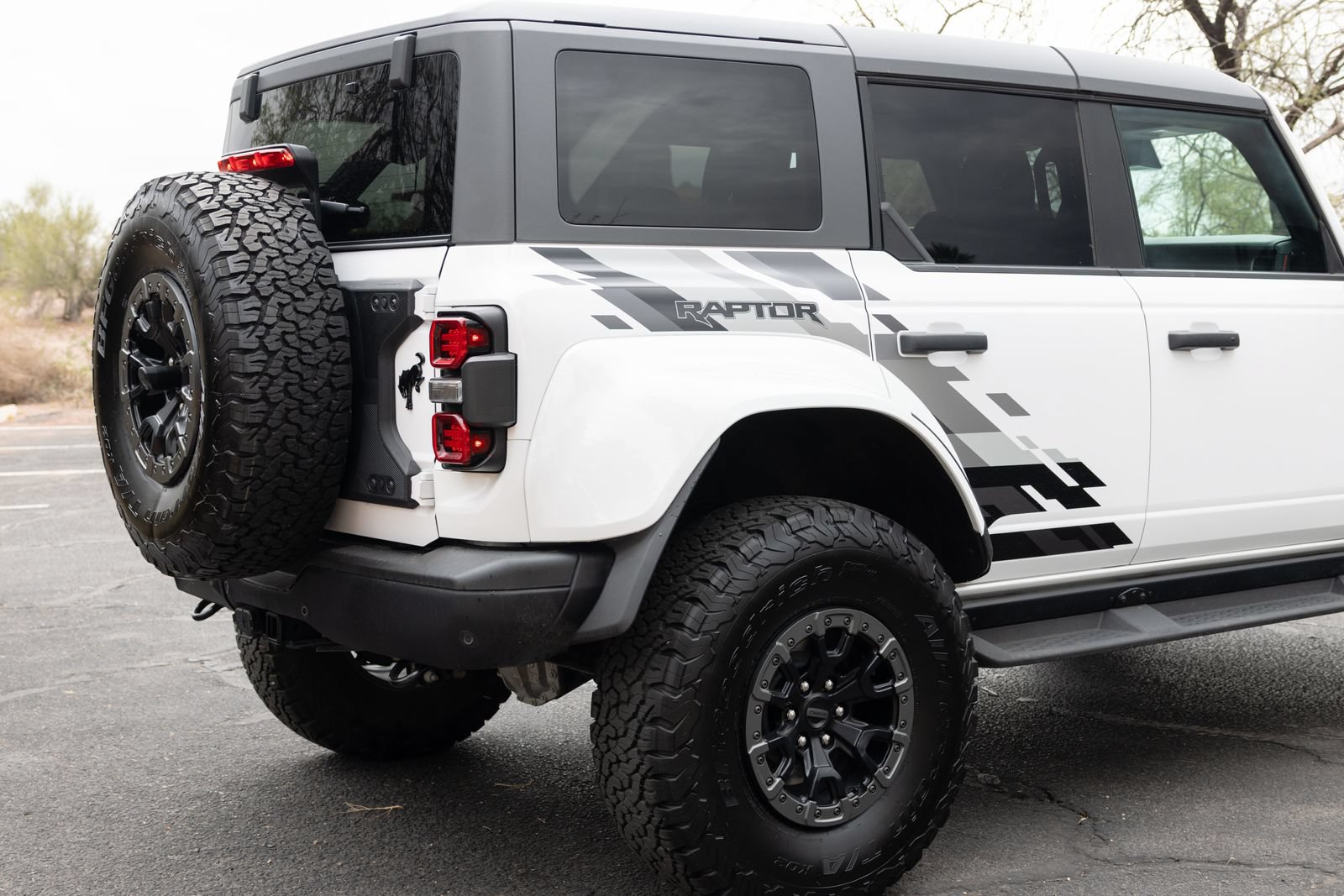 Used 2024 Ford Bronco Raptor AWD/4WD image 11