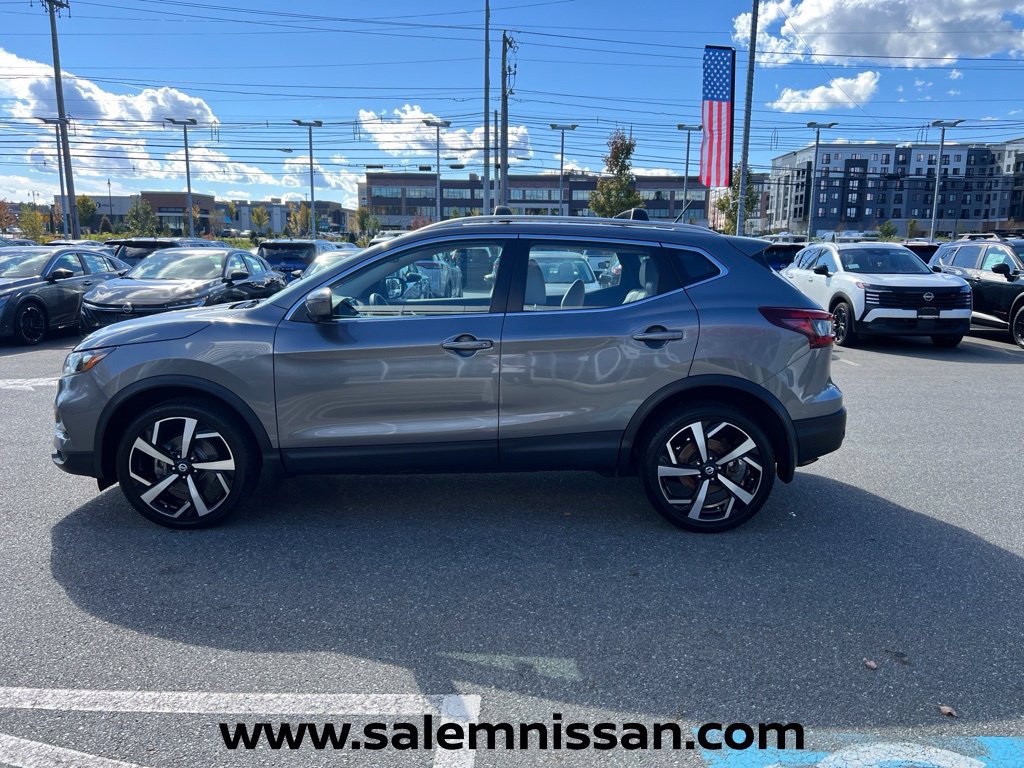 Used 2022 Nissan Rogue Sport SL AWD/4WD image 4