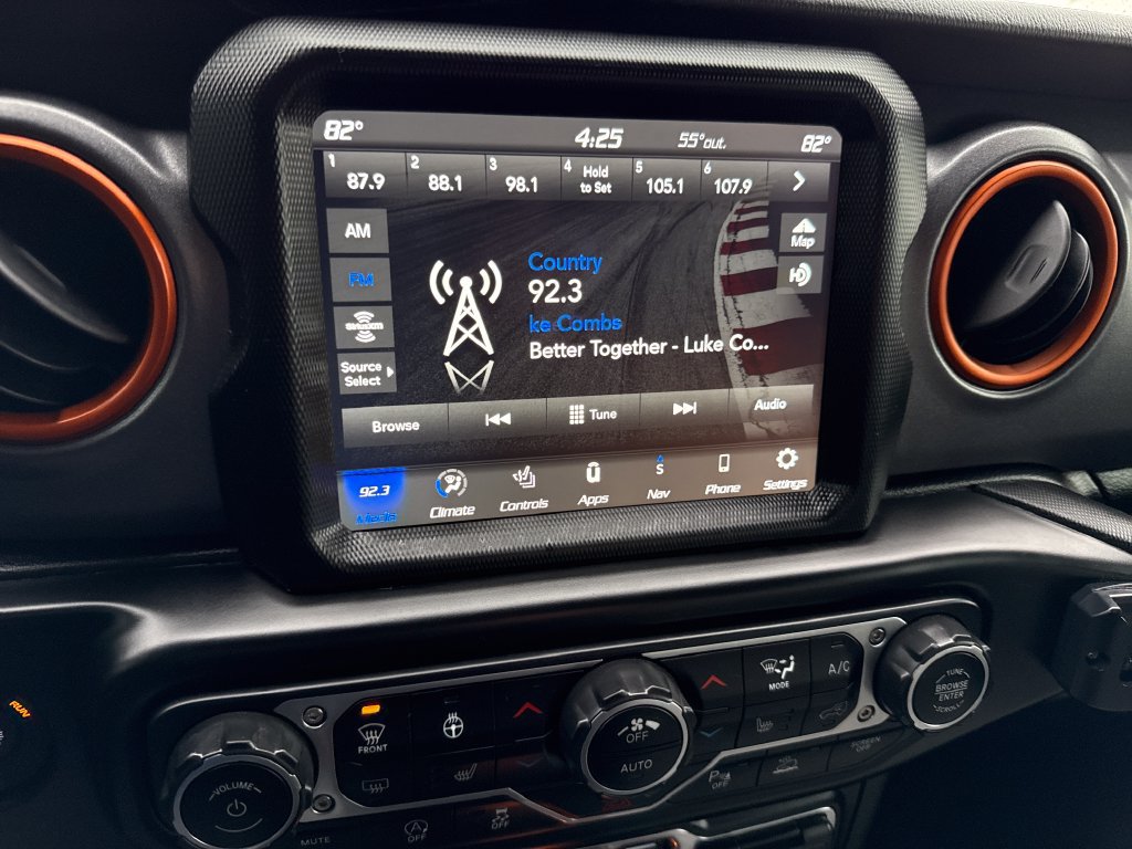 Used 2021 Jeep Gladiator Mojave AWD/4WD image 20