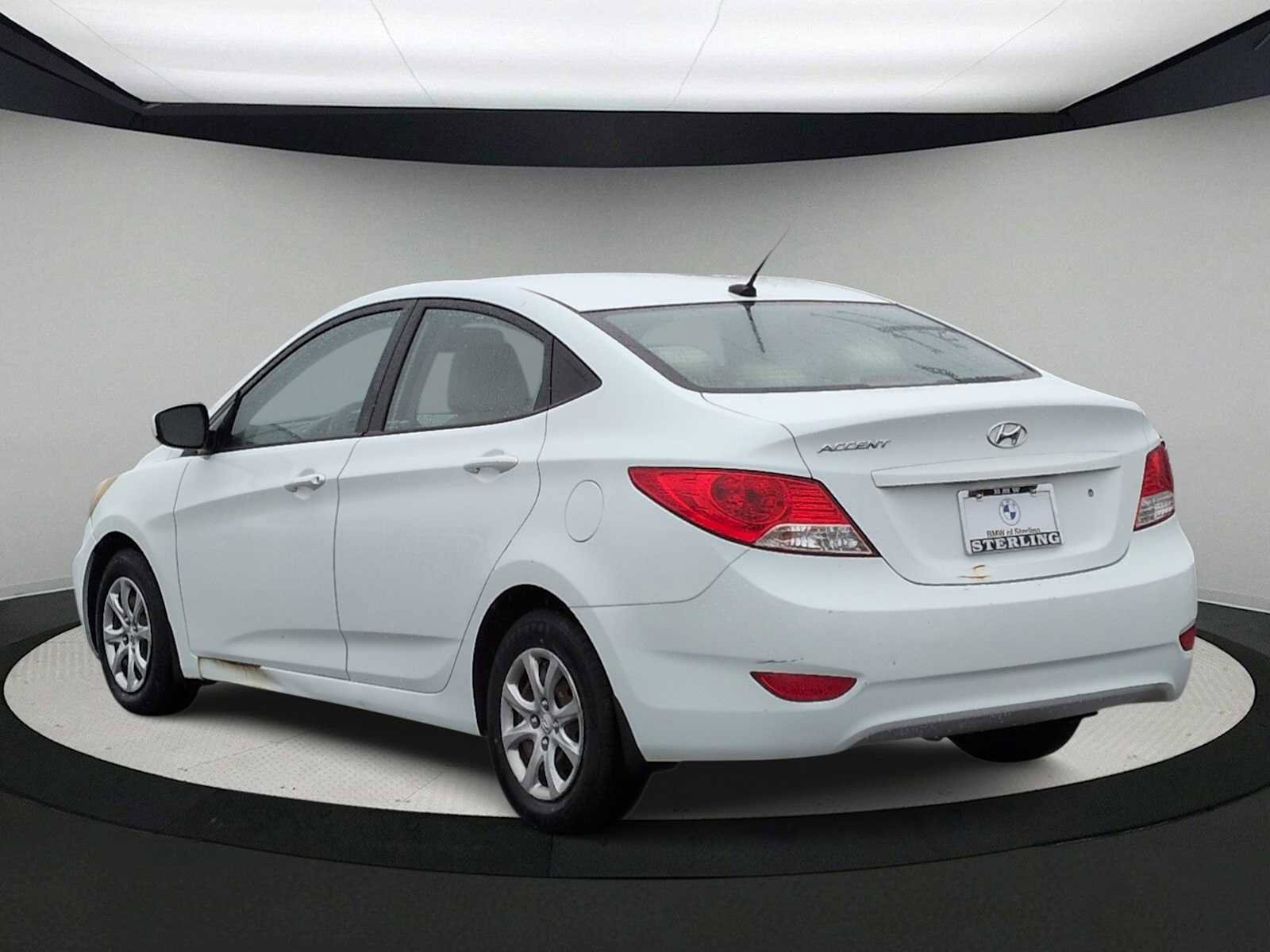 Used 2013 Hyundai Accent GLS FWD image 6