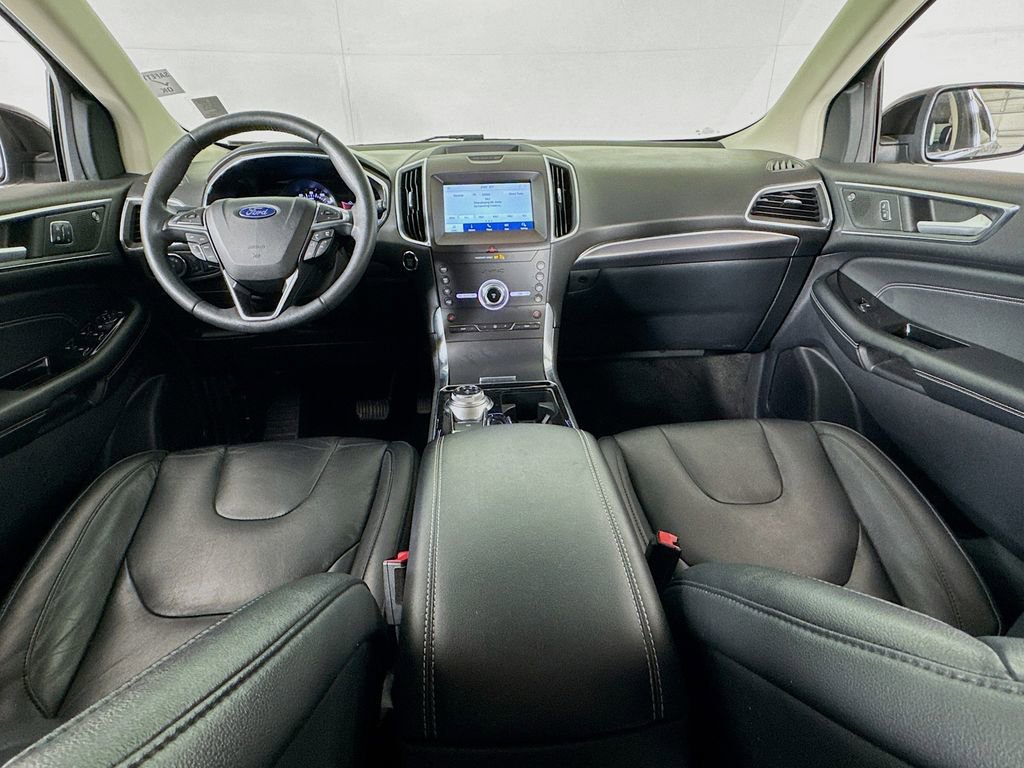 Used 2020 Ford Edge Titanium w/ Cargo Accessory Package FWD image 23