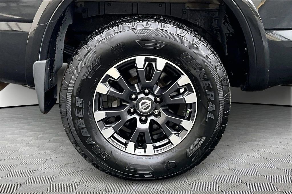 Used 2019 Nissan Titan PRO-4X image 34