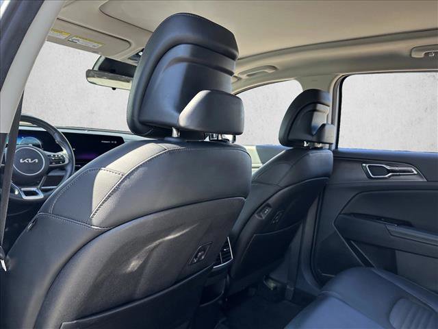 Used 2023 Kia Sportage SX image 22
