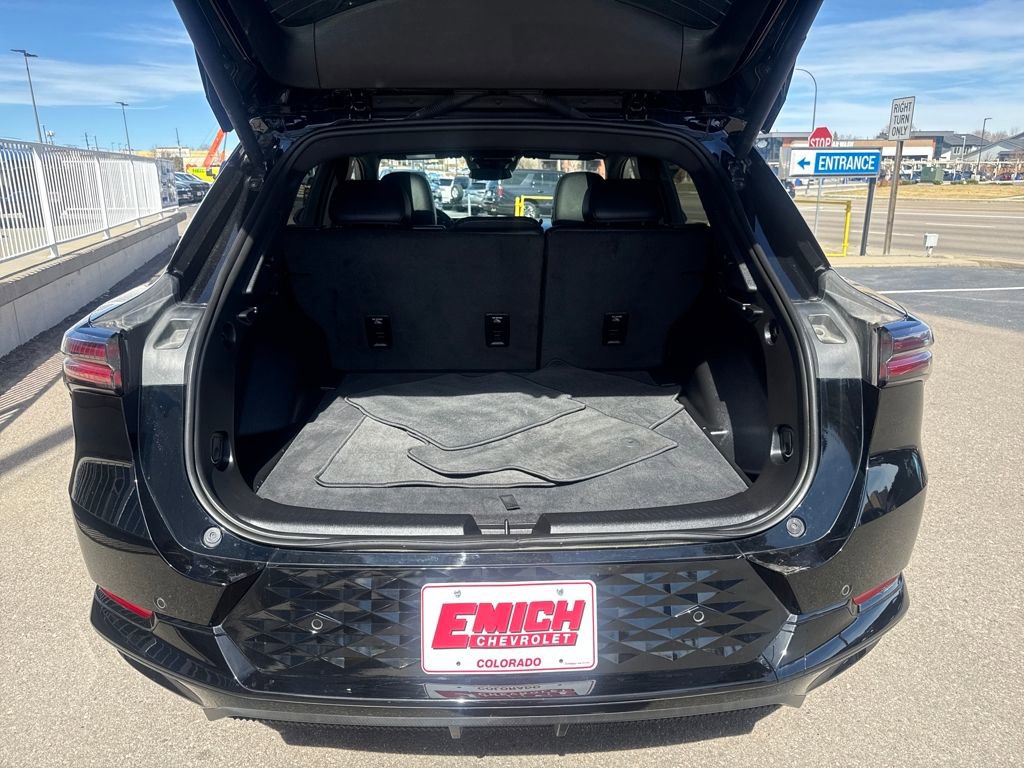 Used 2025 Chevrolet Equinox EV RS image 23